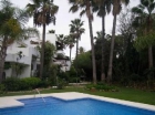 Apartamento con 2 dormitorios se vende en Marbella, Costa del Sol - mejor precio | unprecio.es