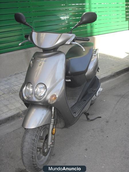 VENDO SCOOTER YAMAHA NEOS 50CC ,SEMINUEVA  ,