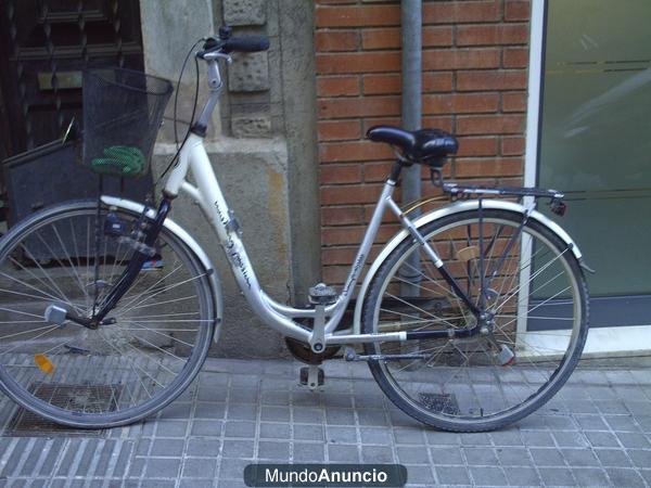 Bicicleta de ciudad formentereña (Gracia)