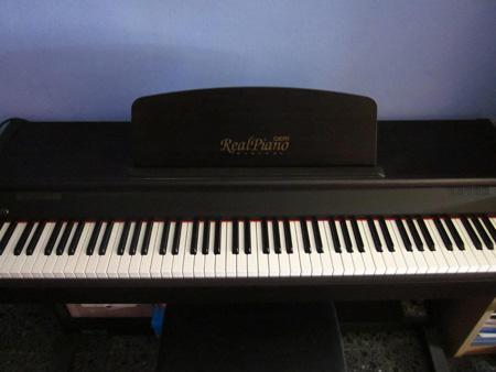 Vendo urgente piano pared gem