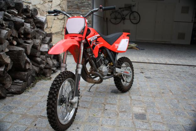 Moto niño Beta R12