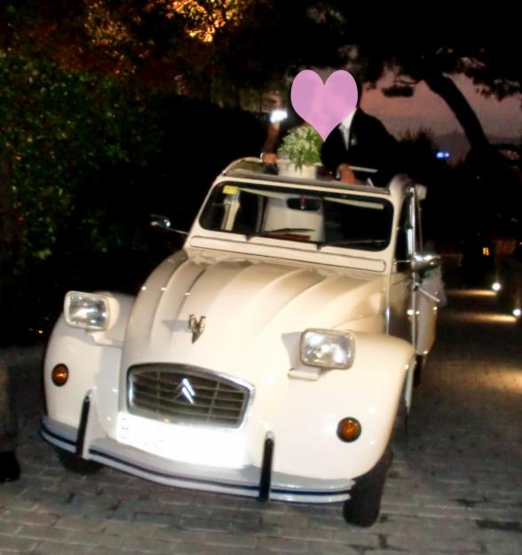 PRECIOSO 2CV SE ALQUILA PARA BODAS, EVENTOS, PUBLICIDAD Y CINE