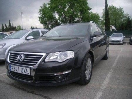 VOLKSWAGEN PASSAT VARIANT 2.0 TDI HIGHLINE 140CV, MOCCA METALIZADO CON CUERO BEIGE, NACIONAL, LIBRO, UNICO DUEñO - Malag