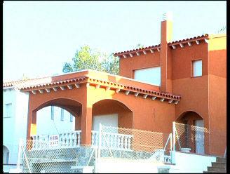 CHALET     en Urbanización    MAS BORRAS    de    EL VENDRELL (Tarragona)