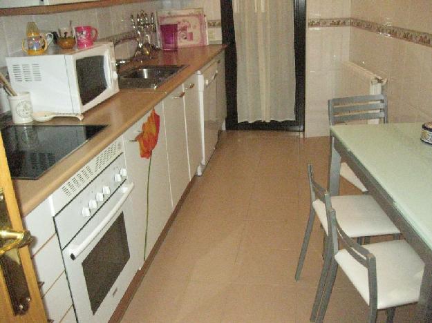 Piso en Venta. 2 Dormitorios. 85 m2. 80 m2c. oferta especial piso en planta en griñon.
