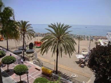 Apartamento con 3 dormitorios se vende en Marbella, Costa del Sol