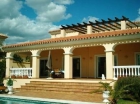 Chalet con 4 dormitorios se vende en Estepona, Costa del Sol - mejor precio | unprecio.es