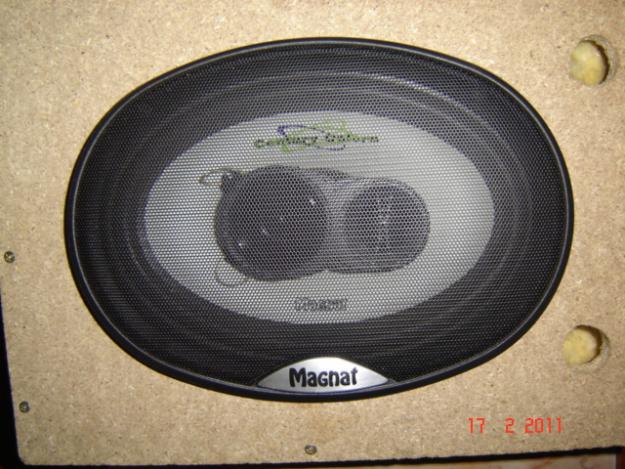 altavoces marca MAGNAT  6*9 PULGADAS 70WRMS