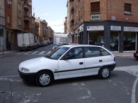 OPEL ASTRA 1,4I 5 PUERTAS - La Rioja