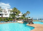 Apartamento con 2 dormitorios se vende en Marbella, Costa del Sol - mejor precio | unprecio.es