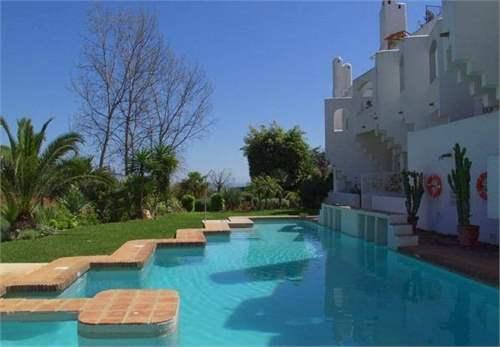 House for Sale in Malaga, Andalucia, Ref# 3040380
