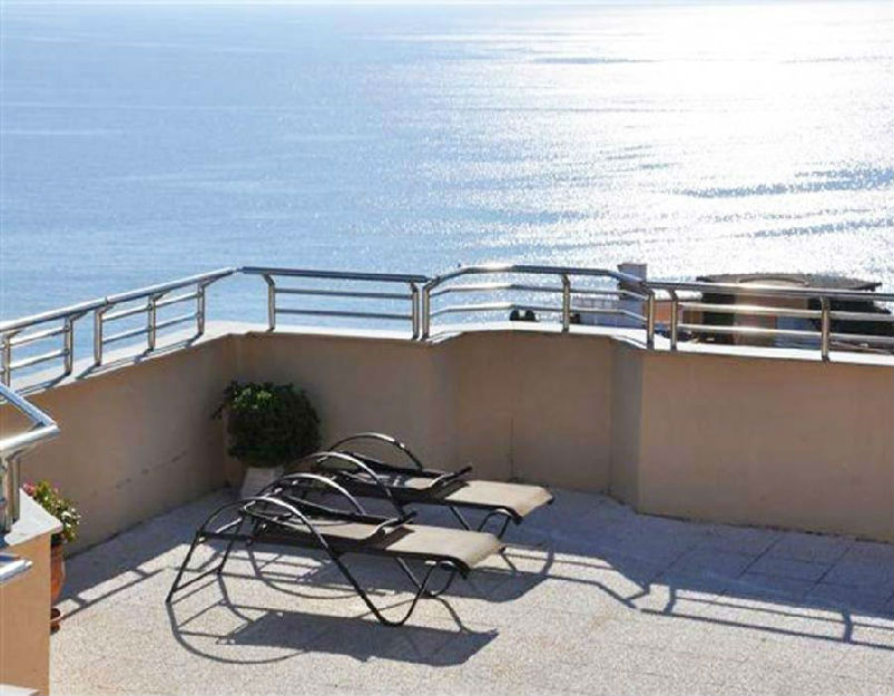 Apartamento en alquiler en Marbella centro, a un paso de la playa.