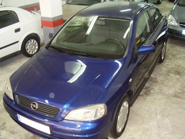 OPEL ASTRA GTC 1.6 111 Yea