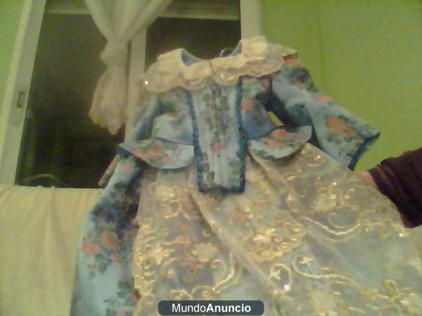 VENDO TRAJE DE FALLERA NIÑA