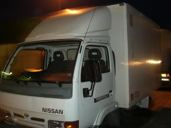 CAMION cabstar.3500 kg.EQUIPADO CON CAJA ISOTERMICA !!SUPER-PRECIO!!