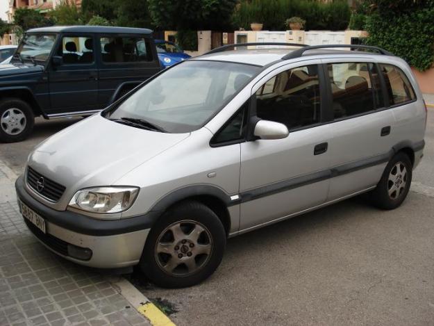 OPEL ZAFIRA ELEGANCE 1.8 (gama superior).