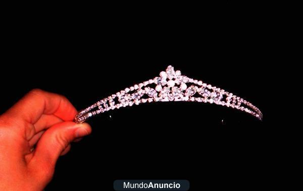 TIARA DE PLATA DE PRONOVIAS