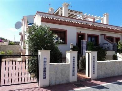 Adosado con 2 dormitorios se vende en San Miguel de Salinas, Vega Baja Torrevieja