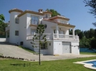 Chalet con 6 dormitorios se vende en Mijas Costa, Costa del Sol - mejor precio | unprecio.es