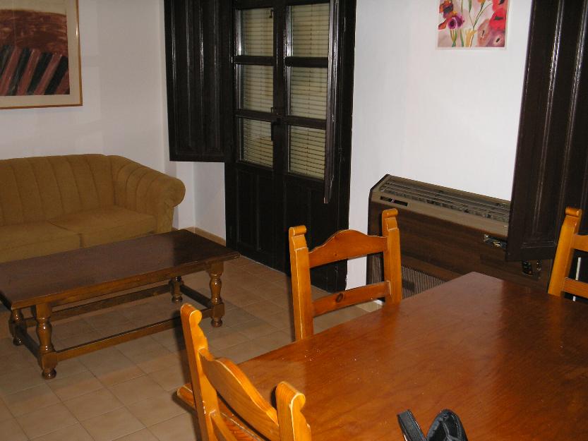 alquilo apartamento en centro de granada inmejorables condiciones