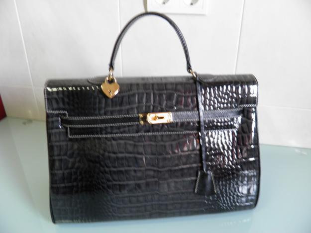 Bolso de angel reinares tipo kelly elegante y de primerisima calidad