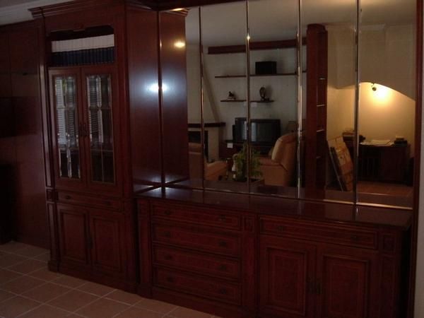 GANGA Mueble comedor clasico, en muy buen estado
