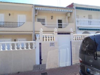 Adosado con 3 dormitorios se vende en Los Balcones, Costa Blanca