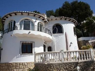 Chalet con 4 dormitorios se vende en Moraira, Costa Blanca