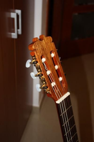 GUITARRA FLAMENCA