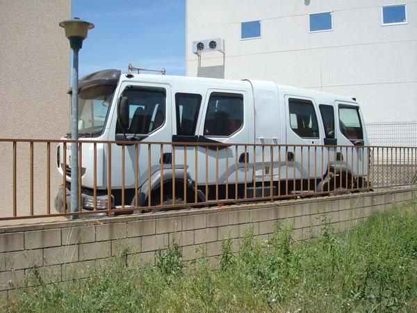 Se vende camión Renault 4x4 para excursiones