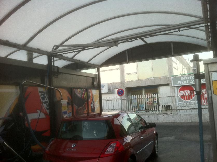 coche en muy buen estado y con precio asequible y negociable