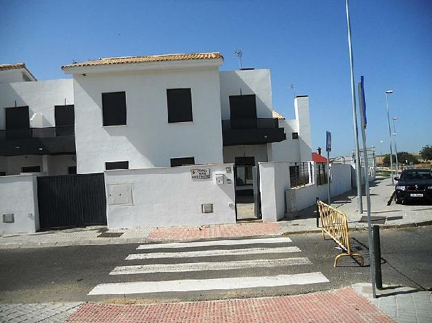 Casa adosada en Carrión de los Céspedes