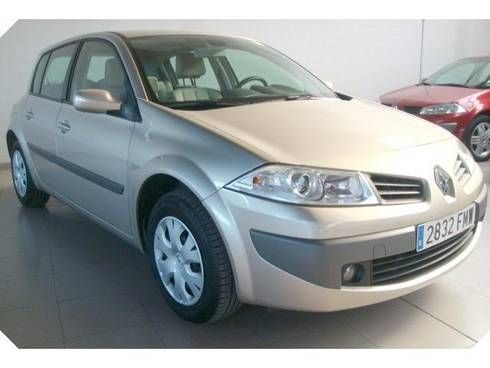 RENAULT CLIO 1.2 AUTHENTIQUE