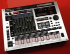 ROLAND MC808 + TARJETA 1giga - mejor precio | unprecio.es