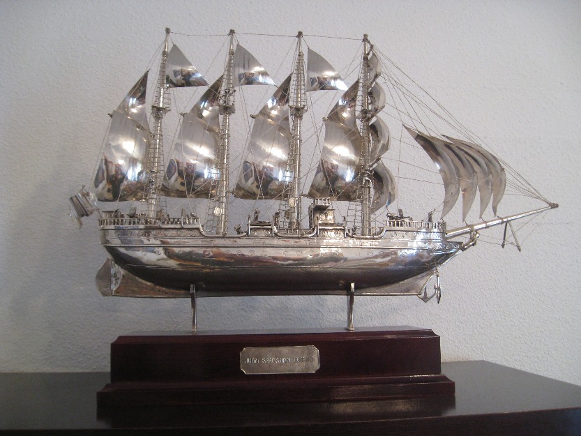 Barco de plata 60 x 40 Juan Sebastian Elcano