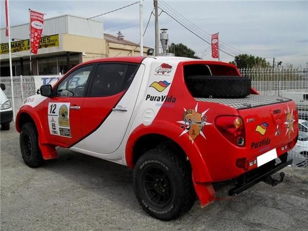 Mitsubishi L200 2.5DI-D ClubCab Intense