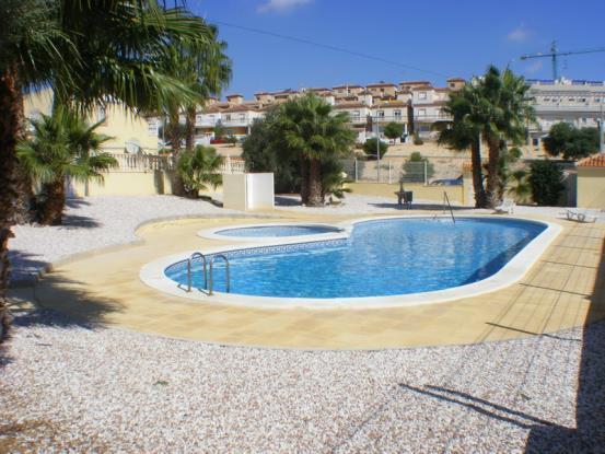 Apartamento de Dois Quartos  em Villamartin, Alicante, Espanha