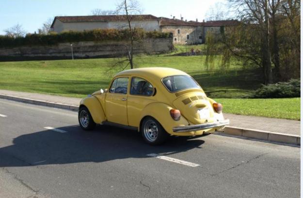 VENDO VOLSKWAGGEN ESCARABAJO AÑO 74, FUNCIONANDO