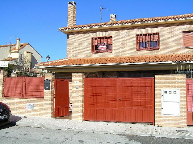 Chalet en Serranillos del Valle