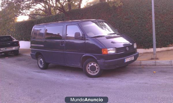 Excelente!!GANGA!!!Vendo furgoneta wolkswagen, modelo transporter kombi 1993