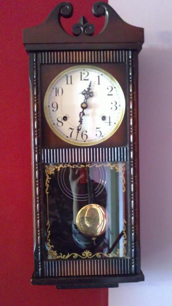 Precioso reloj de pared aikosha 31 days