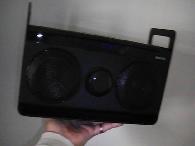 VENDO  ALTAVOCES INALAMBRICOS PARA IPOD NUEVO CON CAJA