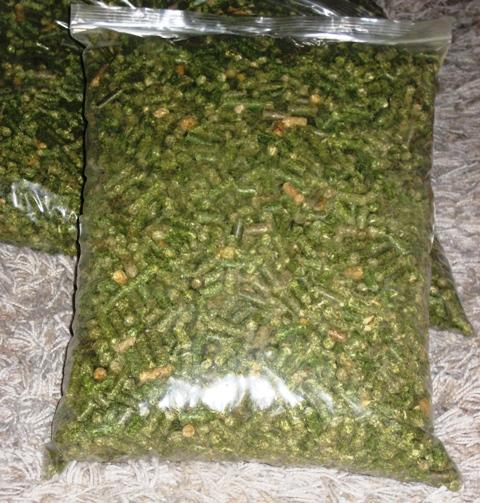 Alfalfa granulada especial para chinchillas, cobayas y conejos