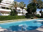 Apartamento con 2 dormitorios se vende en Marbella, Costa del Sol - mejor precio | unprecio.es