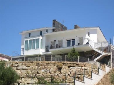 Chalet con 5 dormitorios se vende en Fuengirola, Costa del Sol