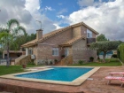 Chalet en venta en Chiva, Valencia (Costa Valencia) - mejor precio | unprecio.es