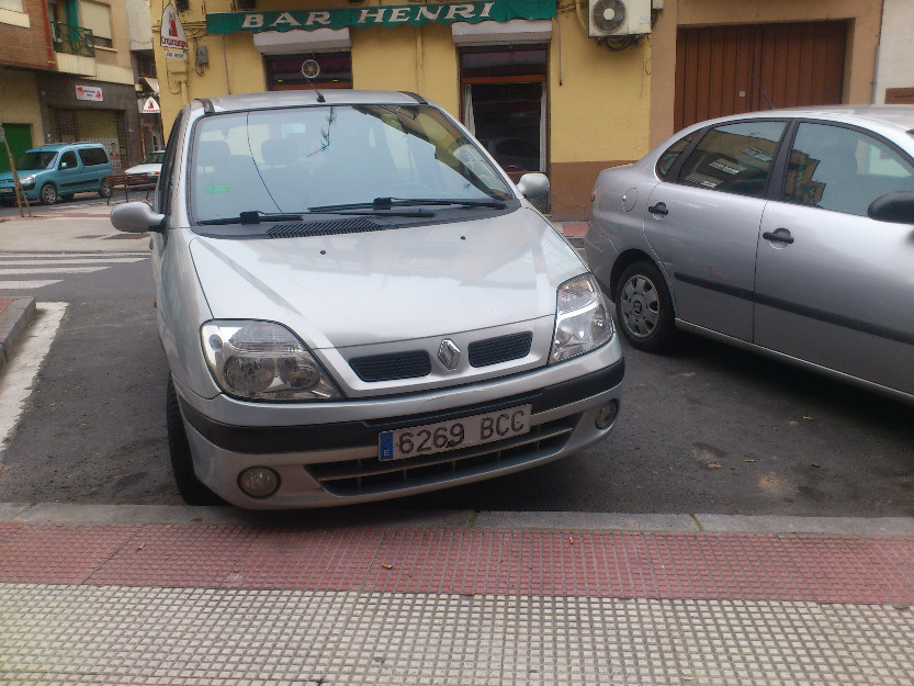 coche en prefecto estado de motor y chapa etc.. coche bien en prefectas condiciones PRECIO