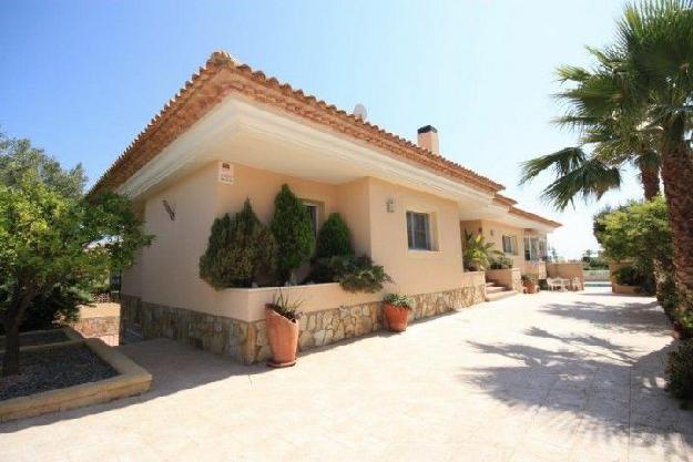 Chalet en venta en Nucia (la), Alicante (Costa Blanca)