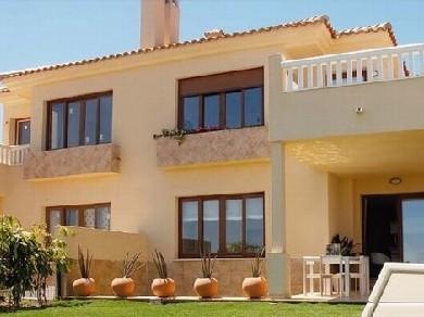 Apartamento con 3 dormitorios se vende en Benalmadena Costa, Costa del Sol