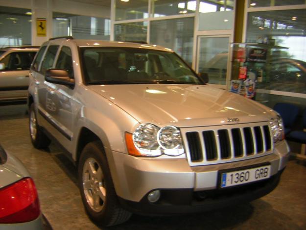 JEEP - GRAN CHEROKEE LAREDO AUTOMATICO